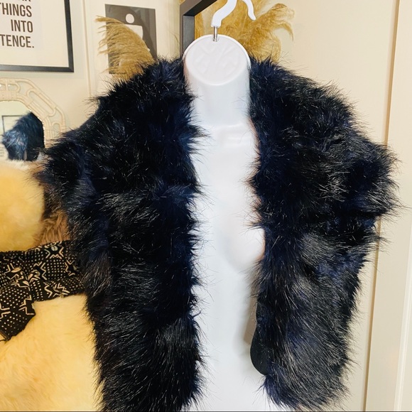 H&M Exclusive Autumn Collection Fur Stole Vest - Picture 10 of 14